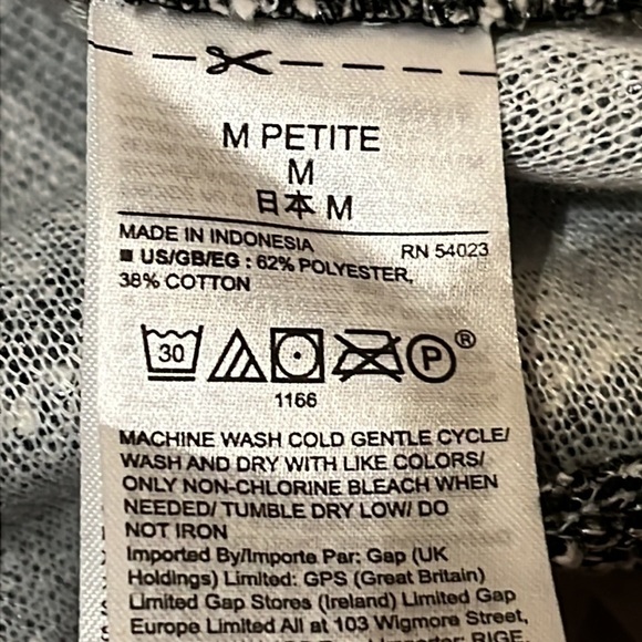 Gap women’s knitted style petite dress with pockets, Grey, black, size medium - Picture 6 of 6